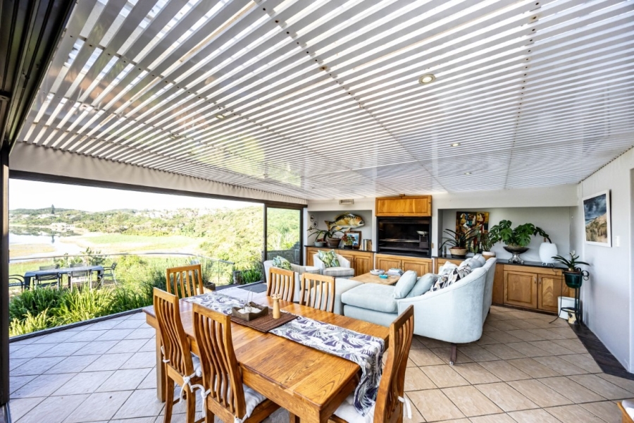 4 Bedroom Property for Sale in Beacon Bay Eastern Cape